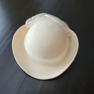Cream Color Designer Hat Size 7